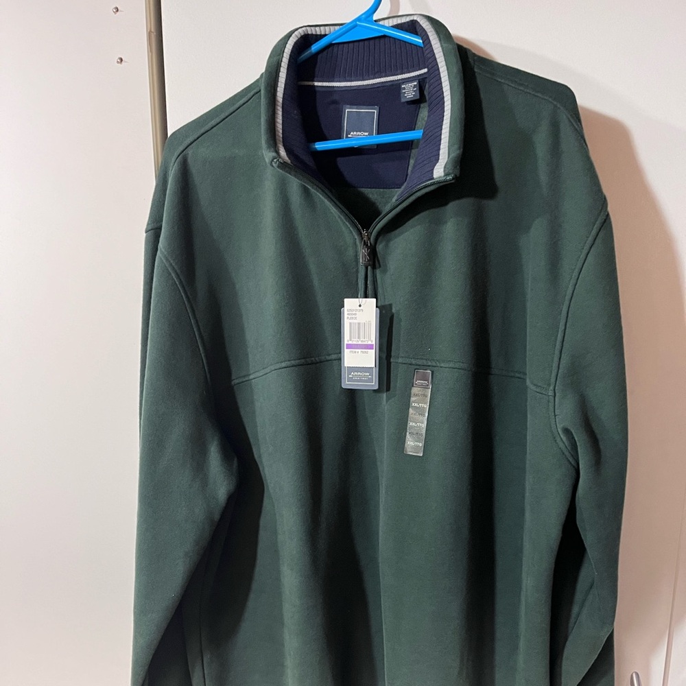 Brand New Men’s 1/4 Zip Sweater